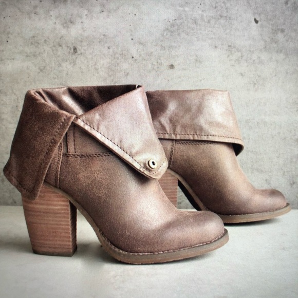 Sbicca Shoes - Sbicca Chord Fold Over Booties